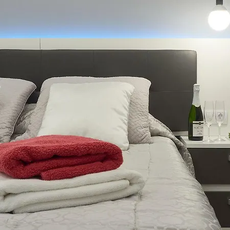Completely Renovated In October 2018 아파트 레온