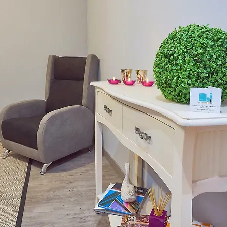 아파트 Completely Renovated In October 2018 *